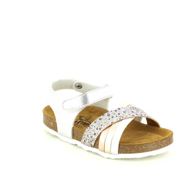 Introducing Plakton's 135284 Floral Metallic Kids Sandal – a dazzling addition to your child's sandals collection. Expertly crafted in Spain, these vegan and cork sandals boast a metallic/multicolour leather print adorned with charming floral motives for a touch of whimsy.