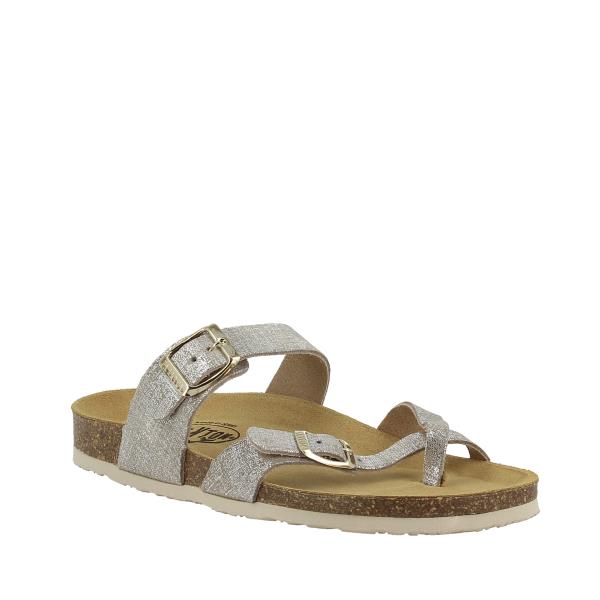 An elegant image showcasing Plakton's 181032 Silver Women's Sandals. These chic vegan sandals feature a classic design with a toe loop and cross strap, meticulously crafted from premium leather in Spain. Enhanced with memory cushion technology, they offer both style and comfort for any occasion.