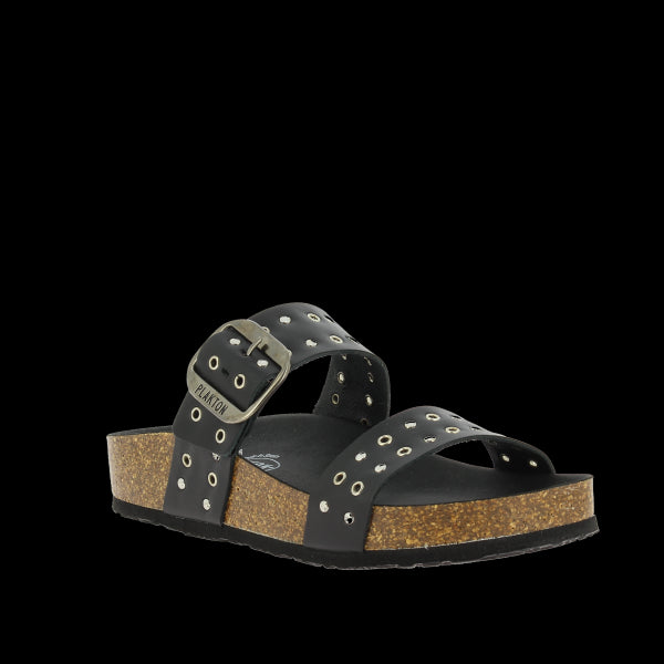 Showcase the sleek design of Plakton's 343004-RE Black Studs Women's Sandals from the external side. The two adjustable straps and subtle stud detailing offer a stylish touch, perfect for any occasion.