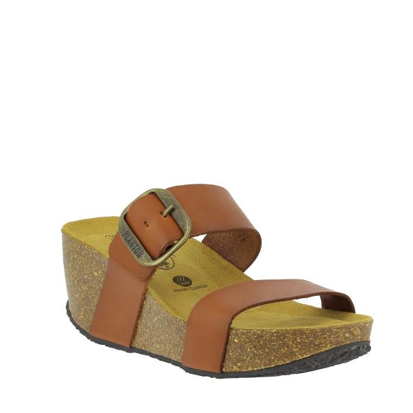 Discover the elegance of Plakton's 873004 Camel Women's Wedge Sandals - featuring a 6.5cm cork heel and memory cushion technology for all-day support.