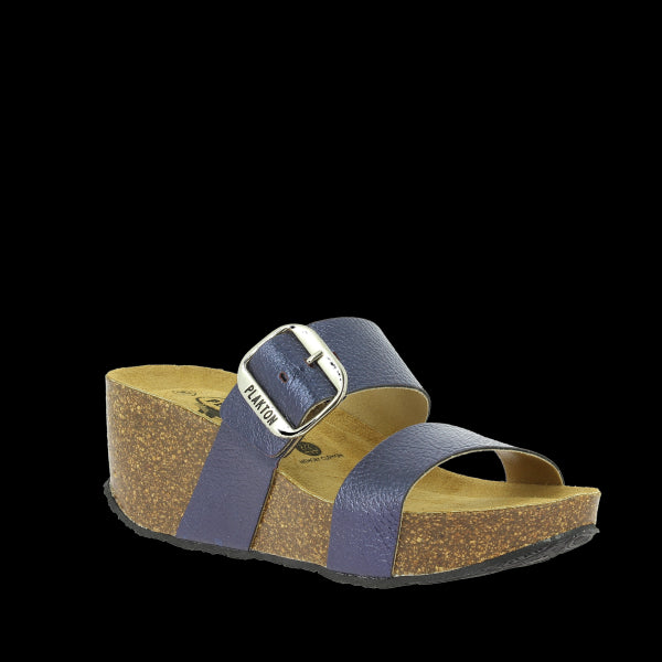 Behold Plakton's 873004 Navy Women's Wedge Sandals - a perfect balance of style and comfort. These vegan leather sandals feature a sleek design with adjustable straps and a 6.5cm cork wedge heel, ideal for elevating any outfit. The navy color adds a touch of sophistication, while the memory cushion technology ensures all-day comfort. Made in Spain with premium materials, these sandals are a versatile addition to your wardrobe.